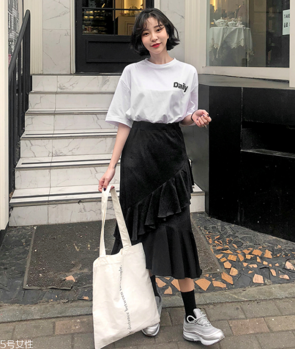 五分袖t恤怎么搭配 五分袖配什么褲子 五分袖t恤怎么搭配 五分袖配什么褲子