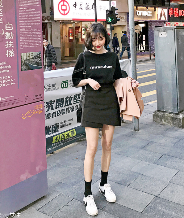 五分袖t恤怎么搭配 五分袖配什么褲子 五分袖t恤怎么搭配 五分袖配什么褲子