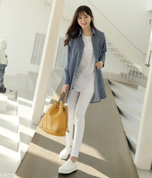 五分袖t恤怎么搭配 五分袖配什么褲子 五分袖t恤怎么搭配 五分袖配什么褲子