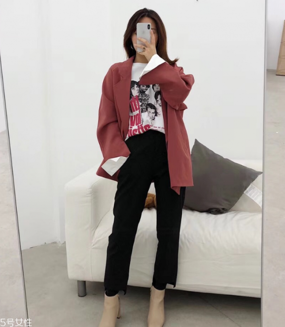 五分袖t恤怎么搭配 五分袖配什么褲子 五分袖t恤怎么搭配 五分袖配什么褲子