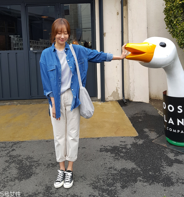 五分袖t恤怎么搭配 五分袖配什么褲子 五分袖t恤怎么搭配 五分袖配什么褲子