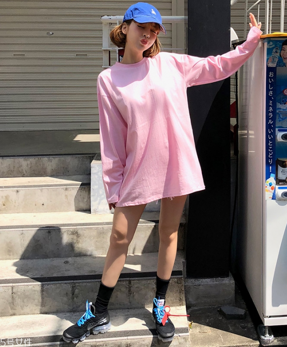 t恤裙怎么搭配鞋子 t恤裙搭配技巧 t恤裙怎么搭配鞋子 t恤裙搭配技巧