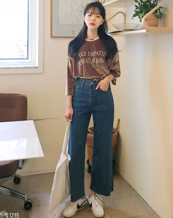 寬松t恤怎么搭配好看 寬松t恤搭配 寬松t恤怎么搭配好看 寬松t恤搭配