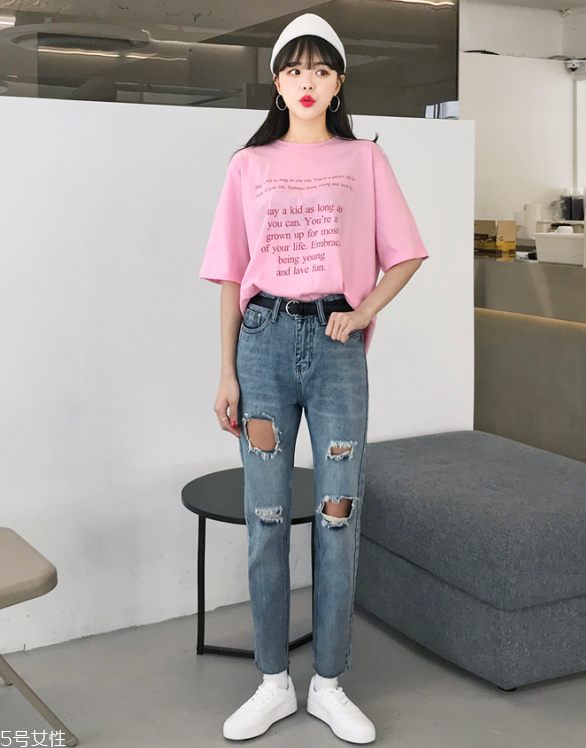 寬松t恤怎么搭配好看 寬松t恤搭配 寬松t恤怎么搭配好看 寬松t恤搭配