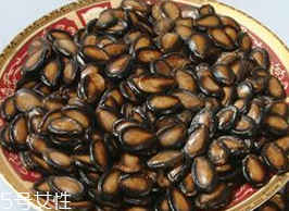 西瓜子的營養(yǎng)價值 西瓜子的功效 西瓜子的營養(yǎng)價值 西瓜子的功效
