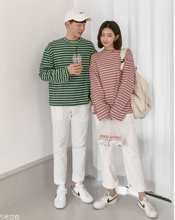 黑色t恤配什么褲子 黑色t恤配什么褲子女 黑色t恤配什么褲子 黑色t恤配什么褲子女