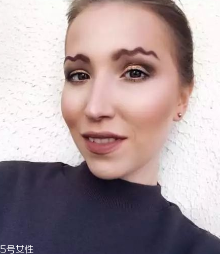 王菊波浪眉怎么畫(huà) 王菊同款波浪眉詳細(xì)畫(huà)法教程