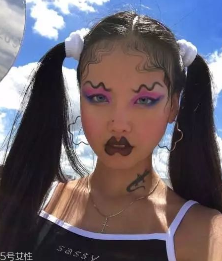 王菊波浪眉怎么畫(huà) 王菊同款波浪眉詳細(xì)畫(huà)法教程