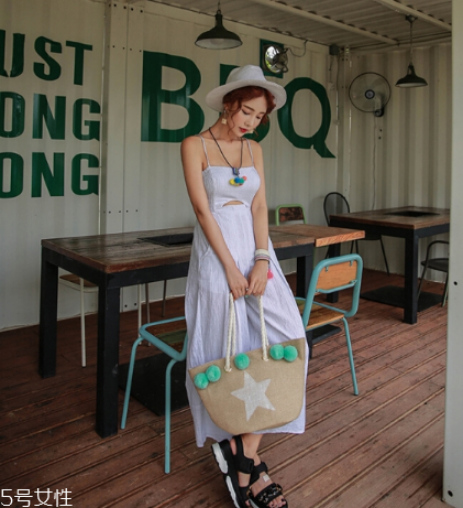 吊帶連體褲怎么穿？吊帶連體褲搭配圖片