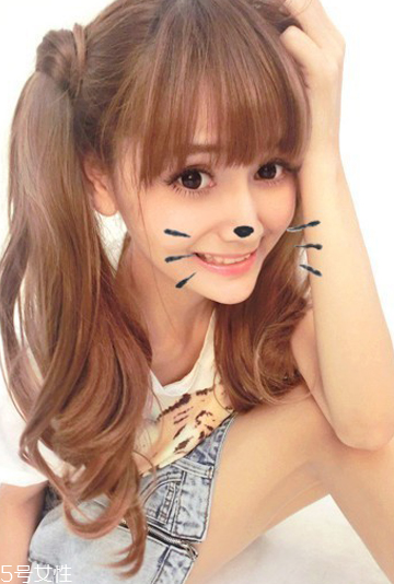 徐夢潔雙馬尾怎么扎步驟圖 徐夢潔同款雙馬尾扎法教程 徐夢潔雙馬尾怎么扎步驟圖 徐夢潔同款雙馬尾扎法教程