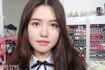 高中生妝容怎么畫 小心機(jī)隱形高中生妝容教程 高中生妝容怎么畫 小心機(jī)隱形高中生妝容教程