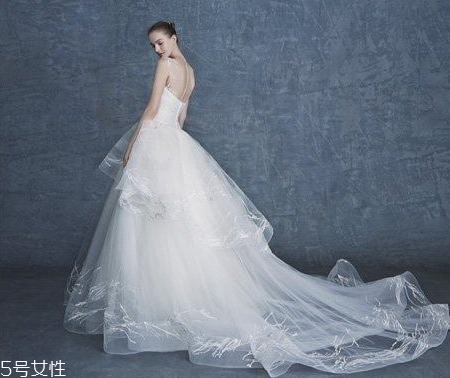 婚紗可以穿兩次嗎？婚紗穿兩次不好嗎？