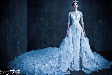 婚紗可以穿兩次嗎？婚紗穿兩次不好嗎？