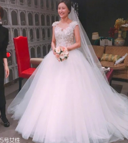 婚紗可以借給別人穿嗎？婚紗能不能借給別人？