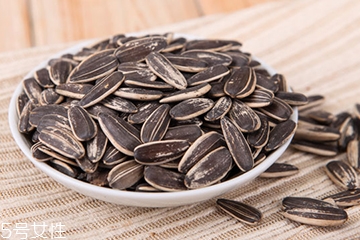 葵瓜子是什么？葵瓜子是什么瓜的子？