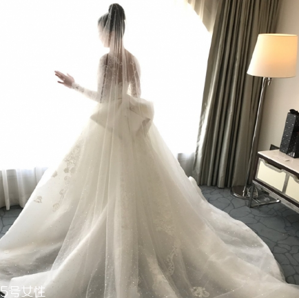 婚紗能干洗嗎？婚紗干洗會有損害嗎？