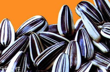 葵瓜子能多吃嗎？吃多了葵瓜子會(huì)怎樣？