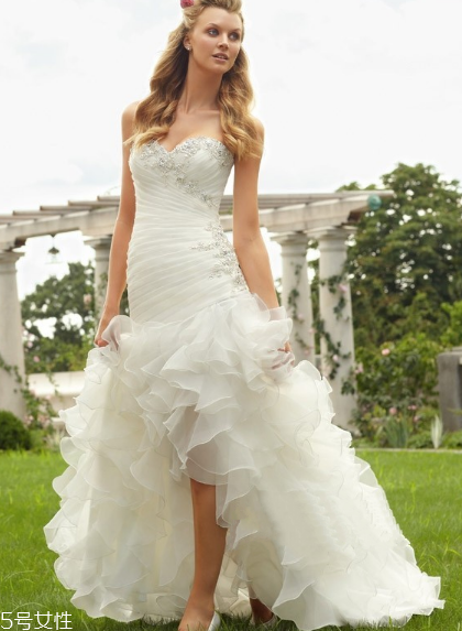 婚紗一般多少錢一套？婚紗買多少錢的合適？