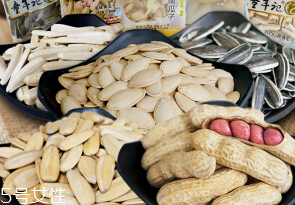 葵瓜子和南瓜子的區(qū)別 葵瓜子和南瓜子哪個(gè)好？