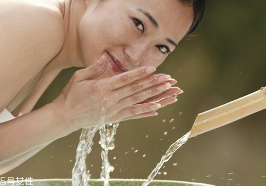 敏感肌如何收縮毛孔？敏感肌毛孔粗大怎么辦？