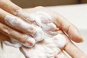 敏感肌如何處理黑頭？敏感皮膚如何去黑頭？