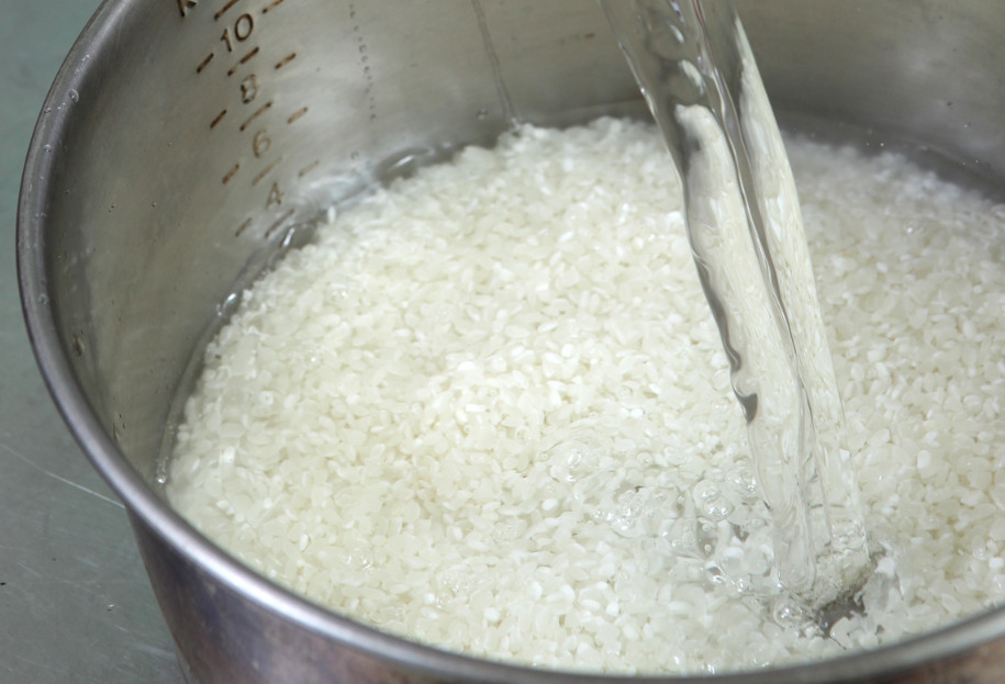 新米和陳米的區(qū)別 新米和舊米的區(qū)別 新米和陳米的區(qū)別 新米和舊米的區(qū)別