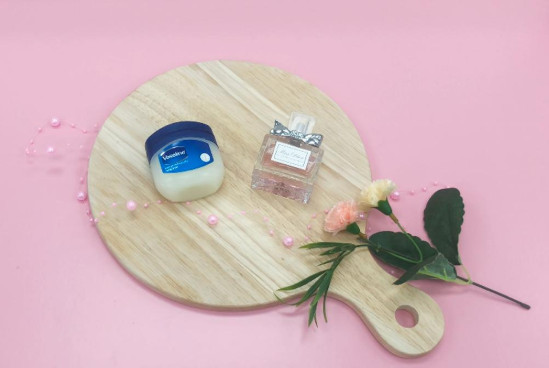 凡士林的妙用有哪些 凡士林的妙用有哪些