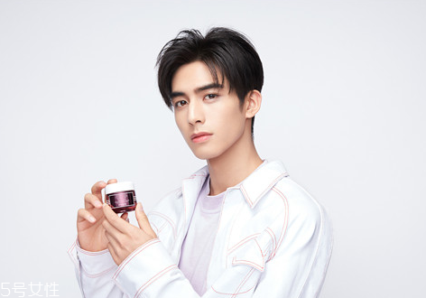 希思黎黑玫瑰初戀霜怎么樣？希思黎黑玫瑰初戀霜測評