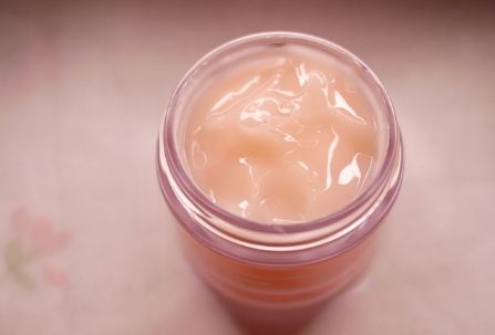 倩碧和歐萊雅哪個(gè)好？倩碧和歐萊雅哪個(gè)檔次高