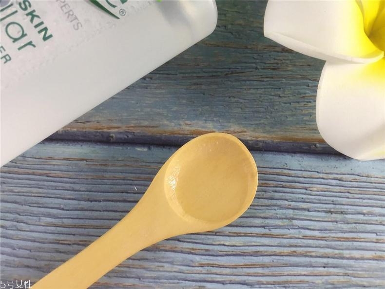 英國simple卸妝水刺鼻嗎 英國simple卸妝水什么味道 英國simple卸妝水刺鼻嗎 英國simple卸妝水什么味道