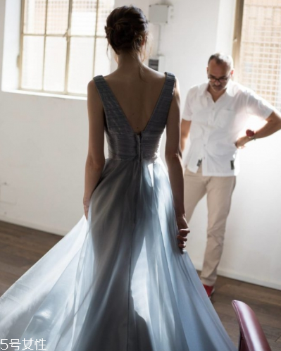 婚紗什么時候穿？新娘什么時候換婚紗？