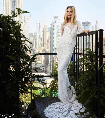 婚紗什么時候定？婚紗提前多長時間定？