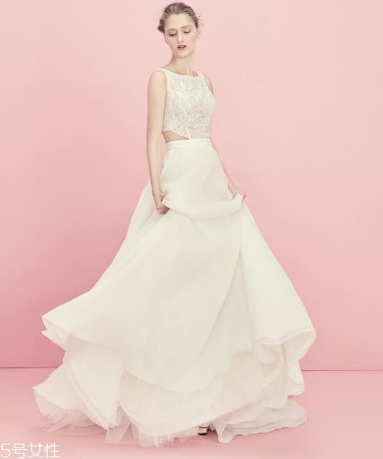 婚紗上的紅酒怎么處理？婚紗沾上紅酒怎么洗掉？