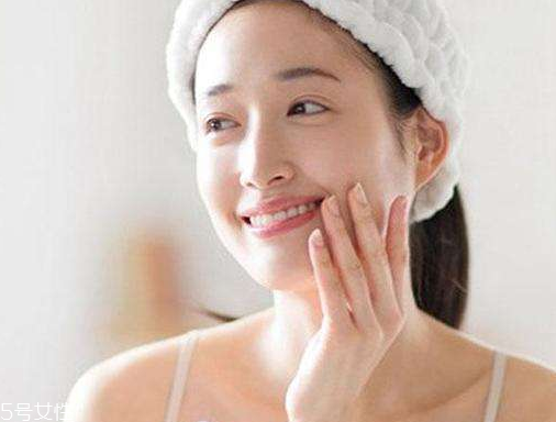 干皮起痘怎么回事？為什么干皮也長痘痘？