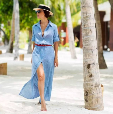 開(kāi)叉裙怎么穿 開(kāi)叉裙怎么防走光