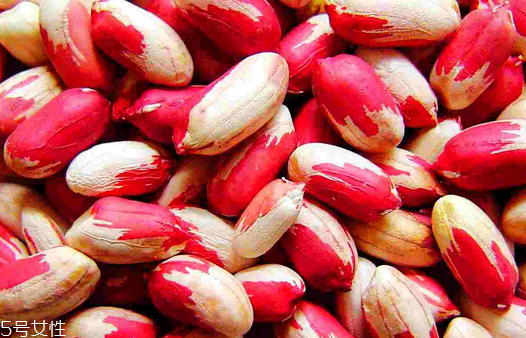 花生衣是生的還是熟的？花生衣生的好還是熟的好？
