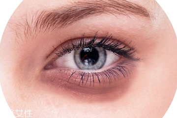 紅色黑眼圈怎么遮瑕 紅色黑眼圈用什么顏色遮瑕 紅色黑眼圈怎么遮瑕 紅色黑眼圈用什么顏色遮瑕