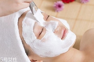 干皮臉上掉皮怎么辦？臉特別干脫皮怎么辦？