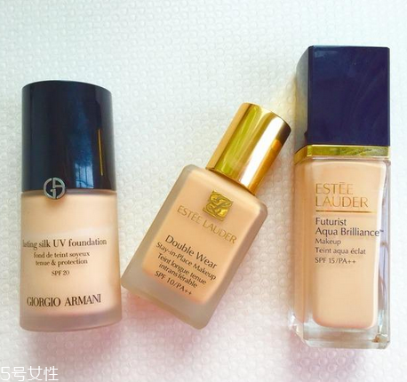 油皮適合氣墊還是粉底液 油皮用粉底液還是氣墊？