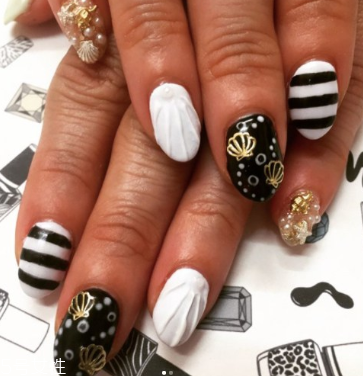 貝殼美甲圖片2022新款式夏天 俏皮又仙氣的4款貝殼指甲 貝殼美甲圖片2022新款式夏天 俏皮又仙氣的4款貝殼指甲