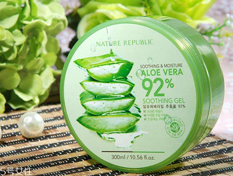 油皮能用蘆薈膠嗎？油性皮膚能用蘆薈膠嗎？