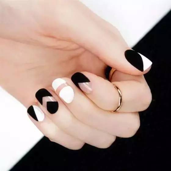 霧面指甲圖片 28個霧面指彩提案 霧面指甲圖片 28個霧面指彩提案