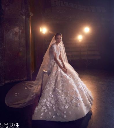 婚紗怎么貼暖寶寶？穿婚紗暖寶寶貼在哪？