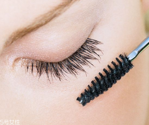 嫁接睫毛掉得快怎么辦 5個(gè)方法預(yù)防嫁接睫毛掉落 嫁接睫毛掉得快怎么辦 5個(gè)方法預(yù)防嫁接睫毛掉落