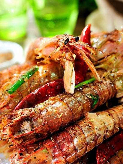 皮皮蝦能和櫻桃一起吃嗎？皮皮蝦和櫻桃可以同吃嗎？