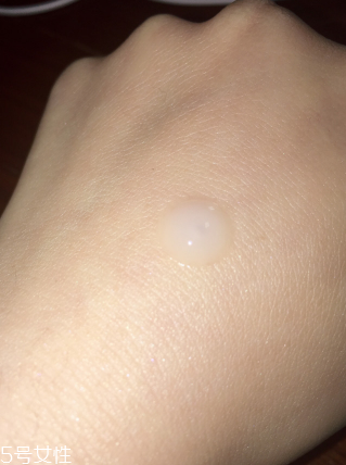 油皮可以用芙麗芳絲嗎？芙麗芳絲適合油皮嗎？