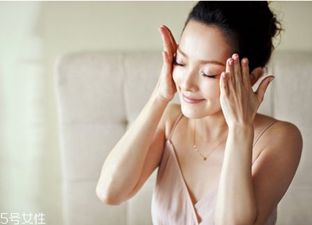 乳液能多擦嗎？多擦乳液好不好？