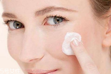 乳液能補水嗎？乳液有補水功效嗎？