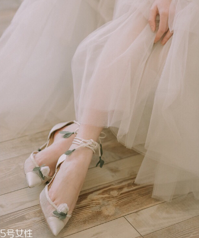 婚鞋要準備幾雙？結婚要幾雙婚鞋？