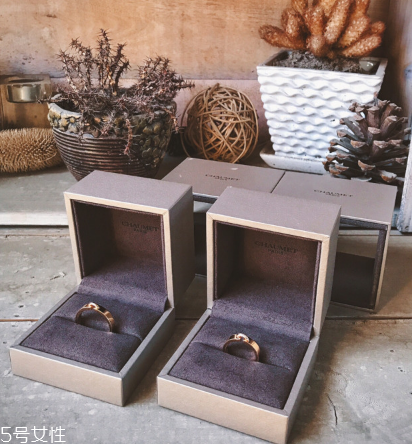 婚戒一般什么時(shí)候買？婚戒提前多長時(shí)間買？